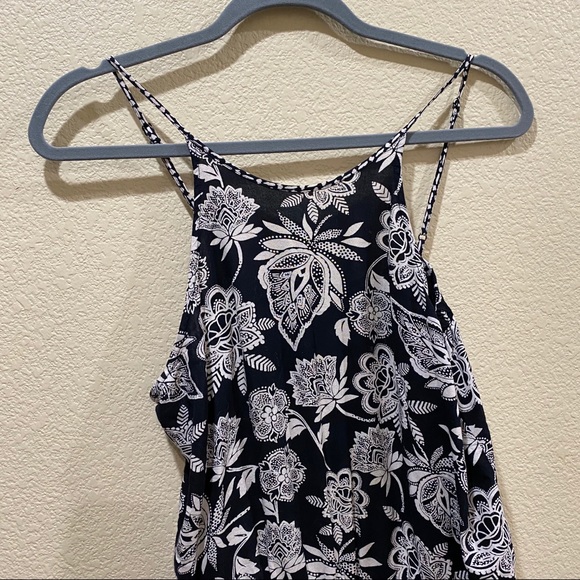 American Eagle Black Floral Jumpsuit - Picture 2 of 10